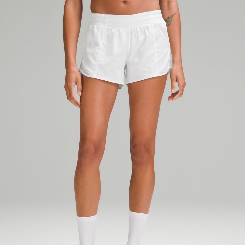 Lululemon Hotty Hot Low Rise 4 inch Shorts